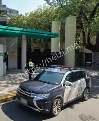 薇阁中学5男2女厕所事件